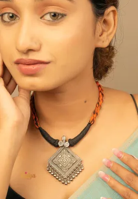 Ethnic Motifs Diamond Shaped Pendant Elegant Necklace