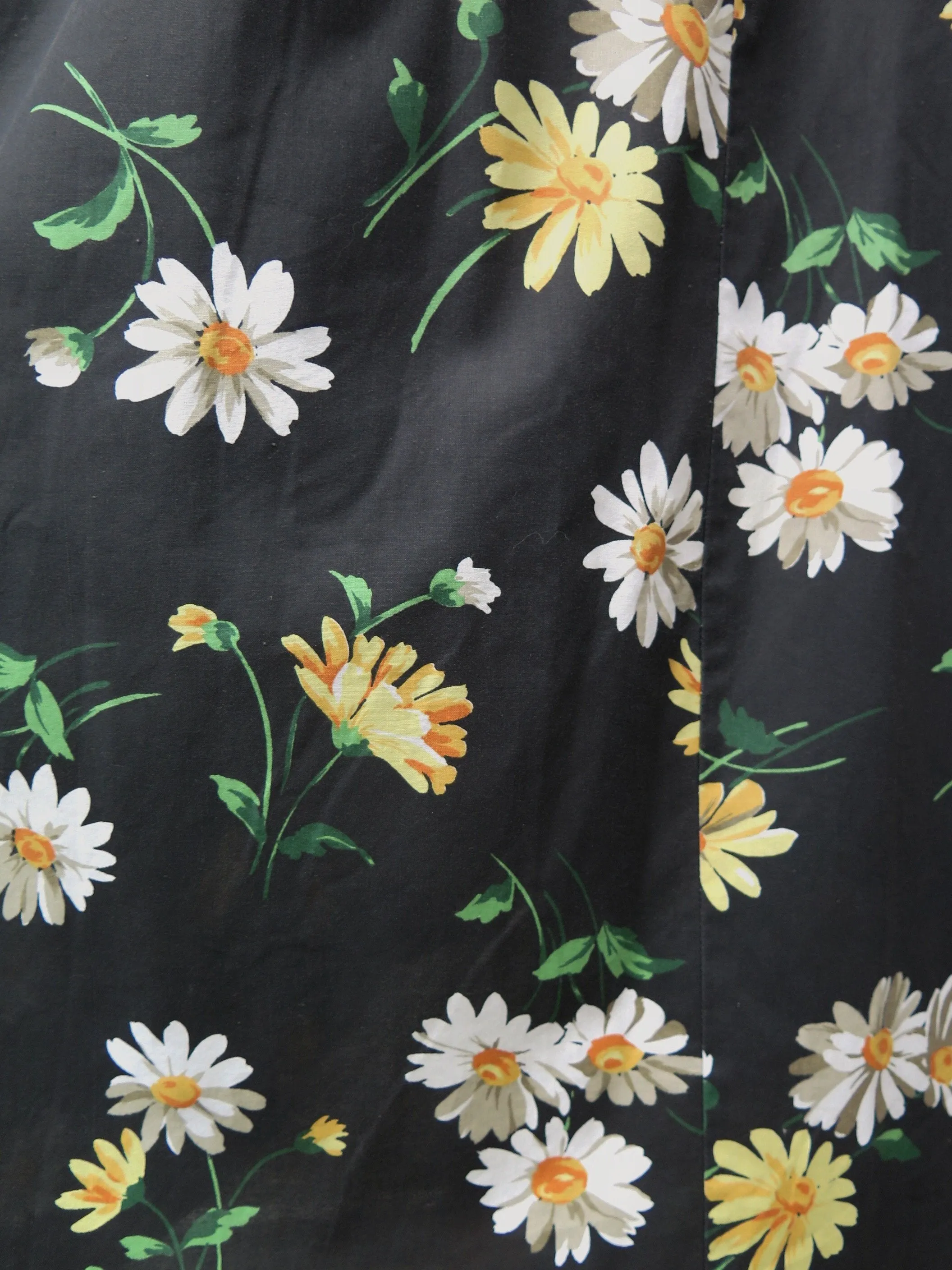 Happy daisy day | Vintage 1970s 1980s grunge punk rock style Floral midi dress with Pockets