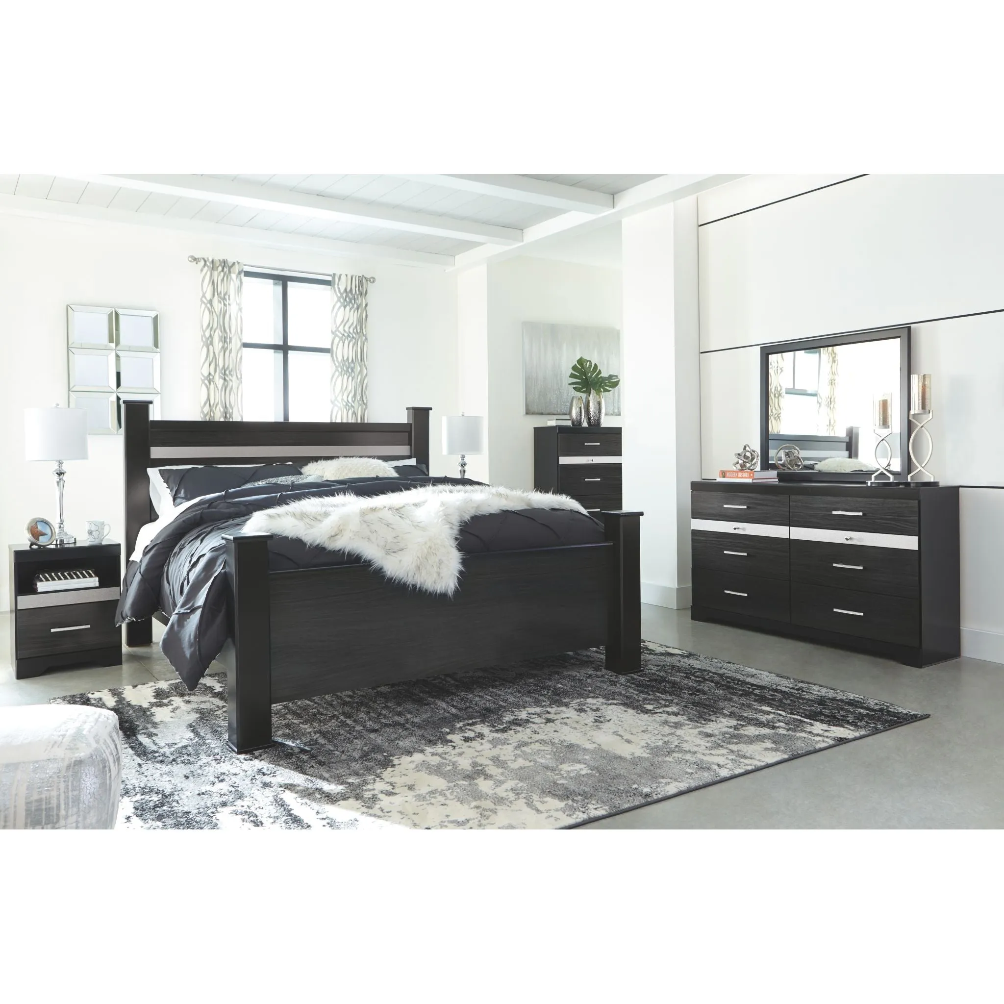 Starberry Dresser and Mirror