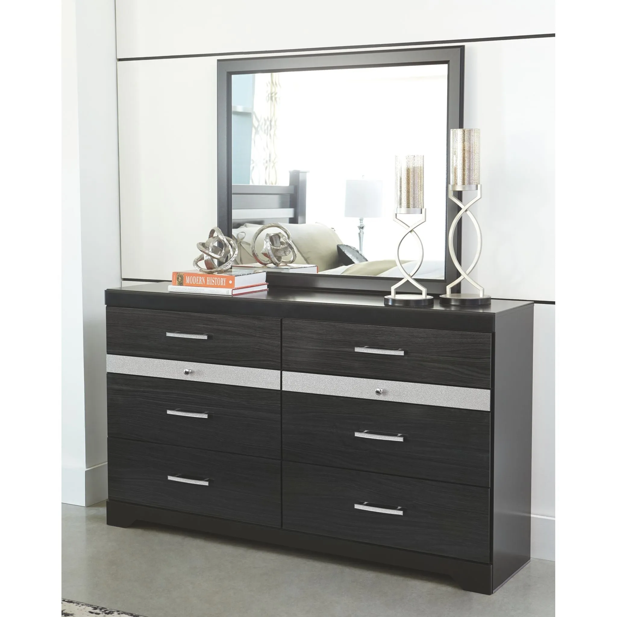 Starberry Dresser and Mirror
