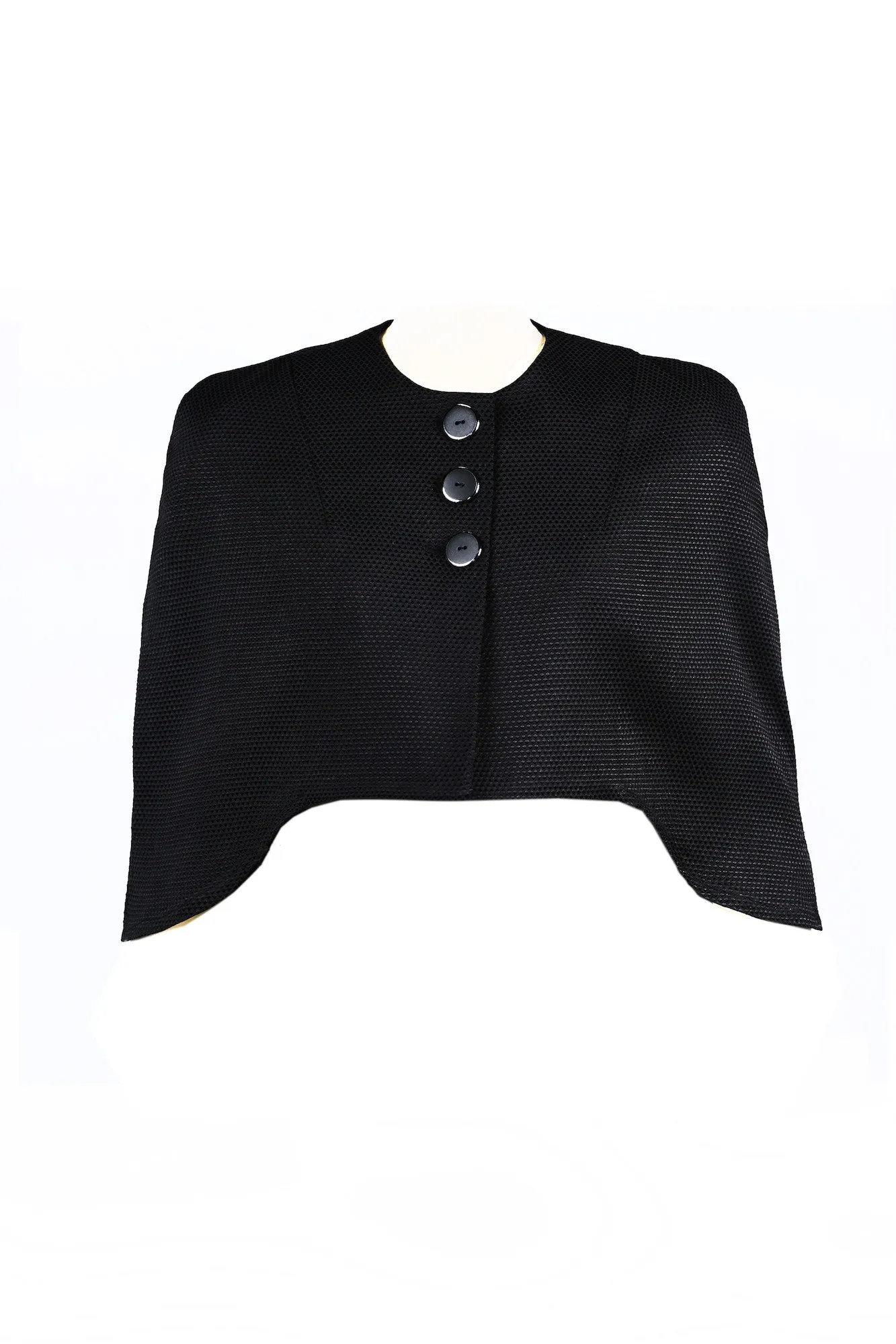 Versatile Cape for All Seasons