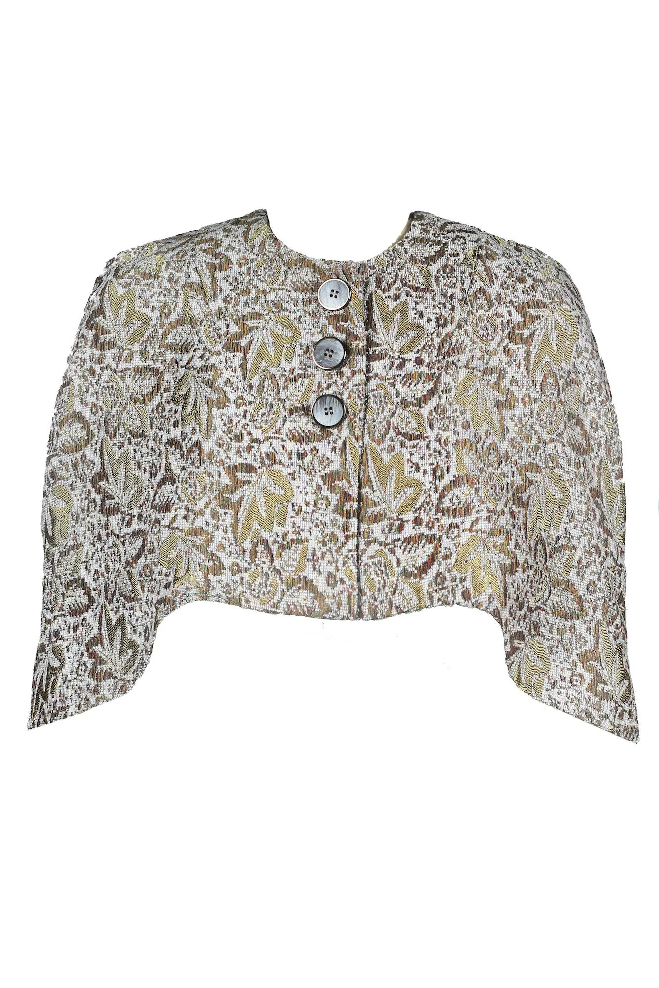 Versatile Cape for All Seasons